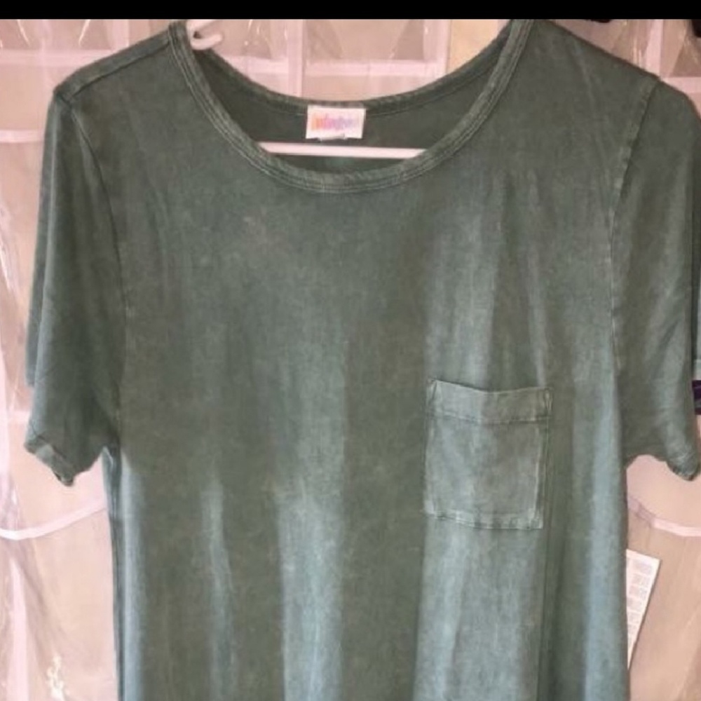 NWOT Acid wash carly